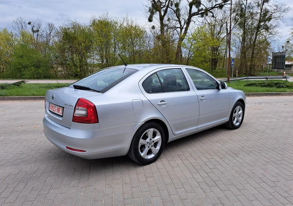 Skoda Octavia cena 22900 przebieg: 257000, rok produkcji 2011 z Szydłowiec małe 407